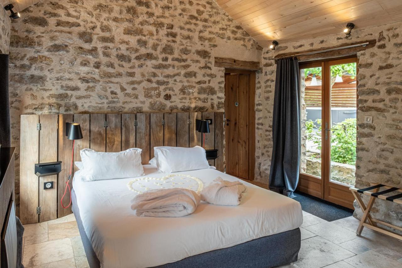 Le Domaine Des Pres Verts Suites & Chambres Avec Jacuzzi Privatif Jouey Exterior photo