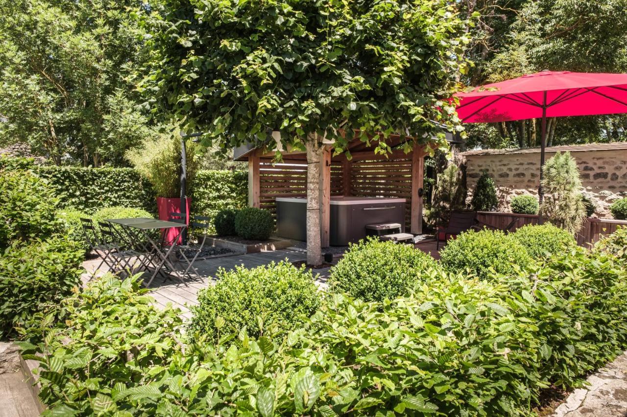 Le Domaine Des Pres Verts Suites & Chambres Avec Jacuzzi Privatif Jouey Exterior photo