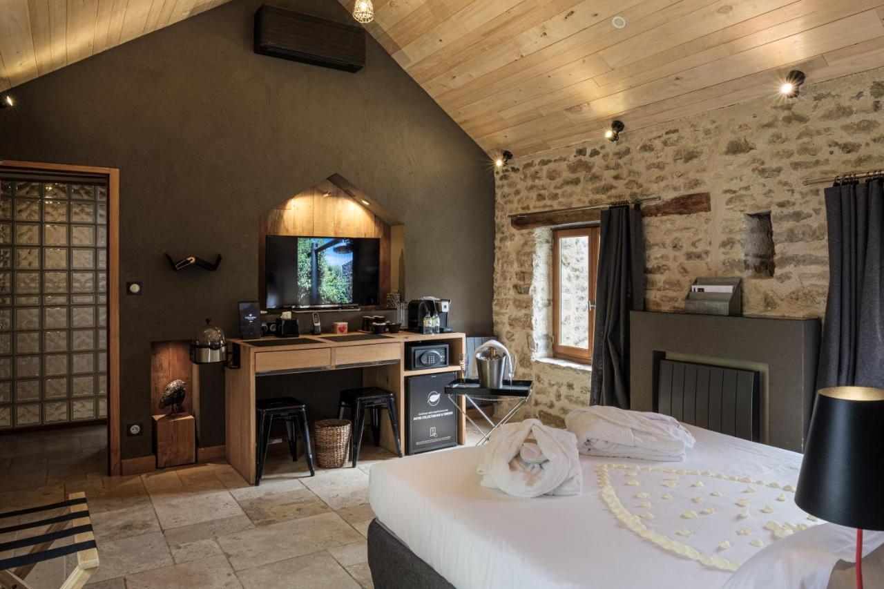 Le Domaine Des Pres Verts Suites & Chambres Avec Jacuzzi Privatif Jouey Exterior photo