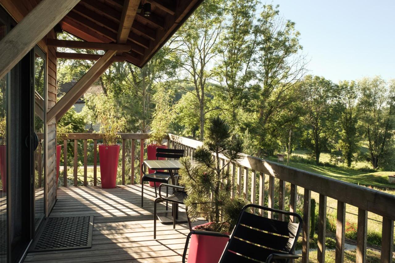 Le Domaine Des Pres Verts Suites & Chambres Avec Jacuzzi Privatif Jouey Exterior photo