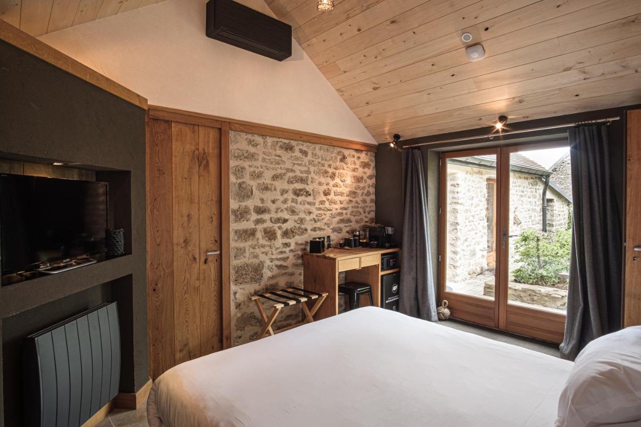 Le Domaine Des Pres Verts Suites & Chambres Avec Jacuzzi Privatif Jouey Exterior photo